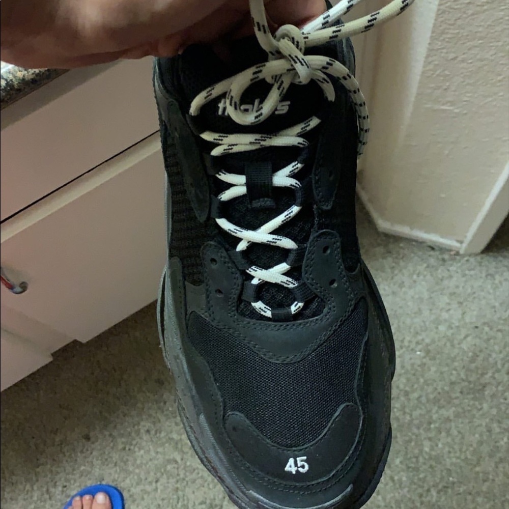 Balenciaga triple s